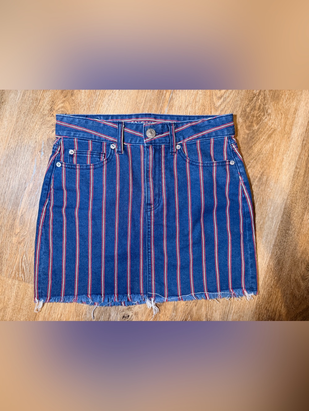 American Eagle Outfitters Blue Denim Shorts with Red and White Stripes NWT